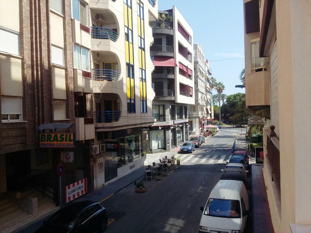 Downtown With Wifi & Tv Box Apartment Торевиеха Екстериор снимка
