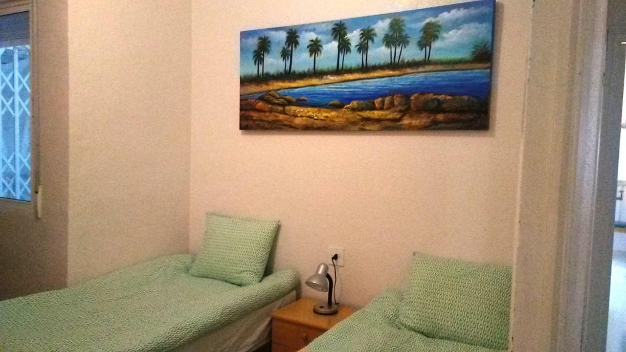 Downtown With Wifi & Tv Box Apartment Торевиеха Екстериор снимка